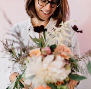 Wensen bespreken voor uw zakelijke bloemen abonnement